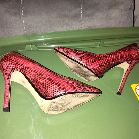 Shoes - Picture 3 of 3
